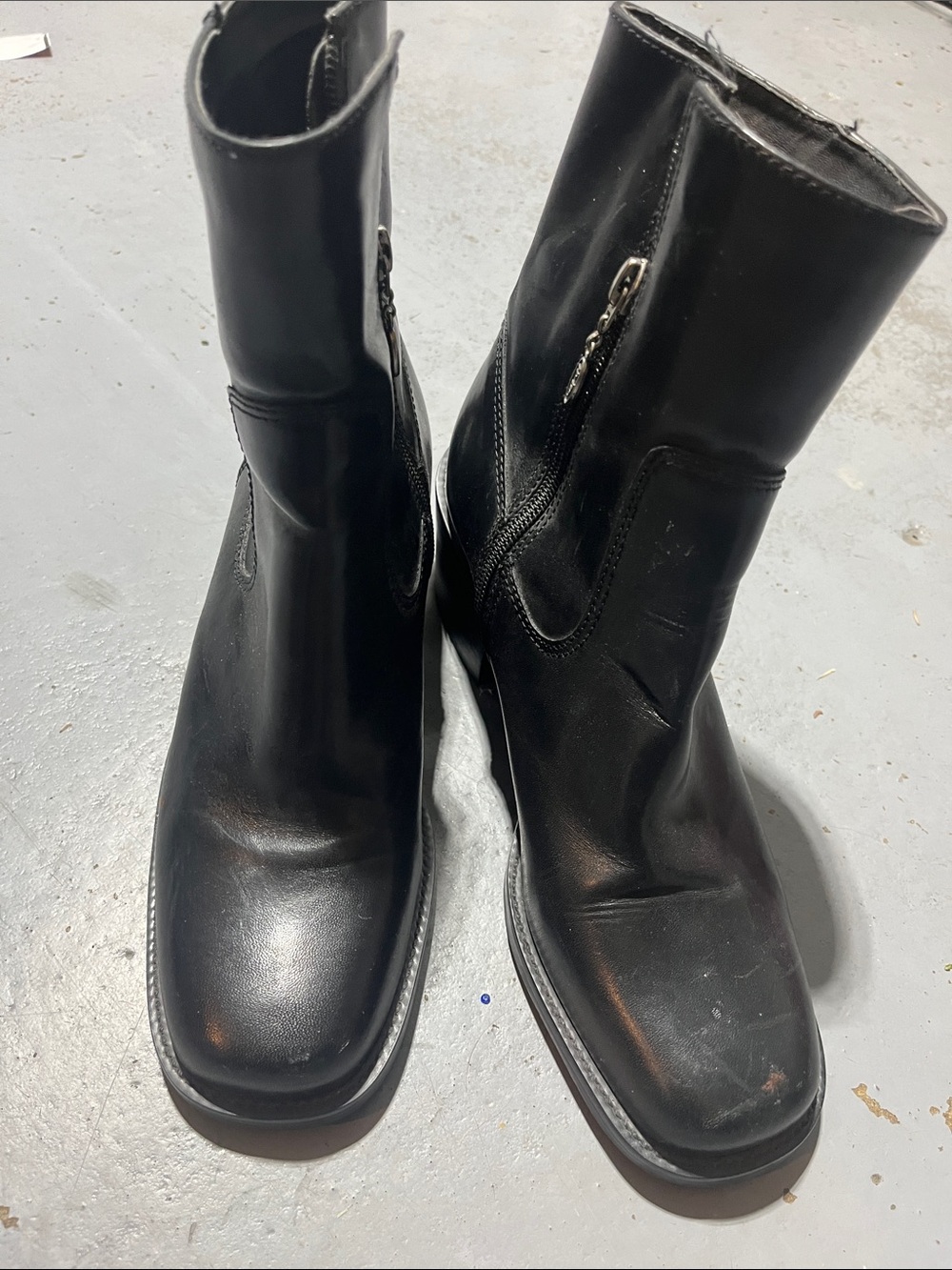 Harley Davidson 8.5  Black Leather Zip-Ankle Boots